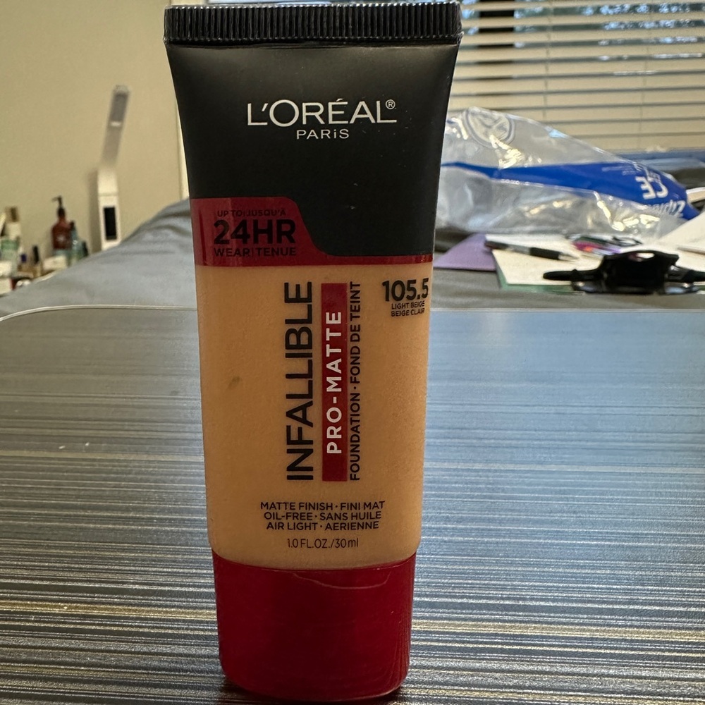 L'Oreal Infallible Pro-matte cream foundation shade 105.5 NWT